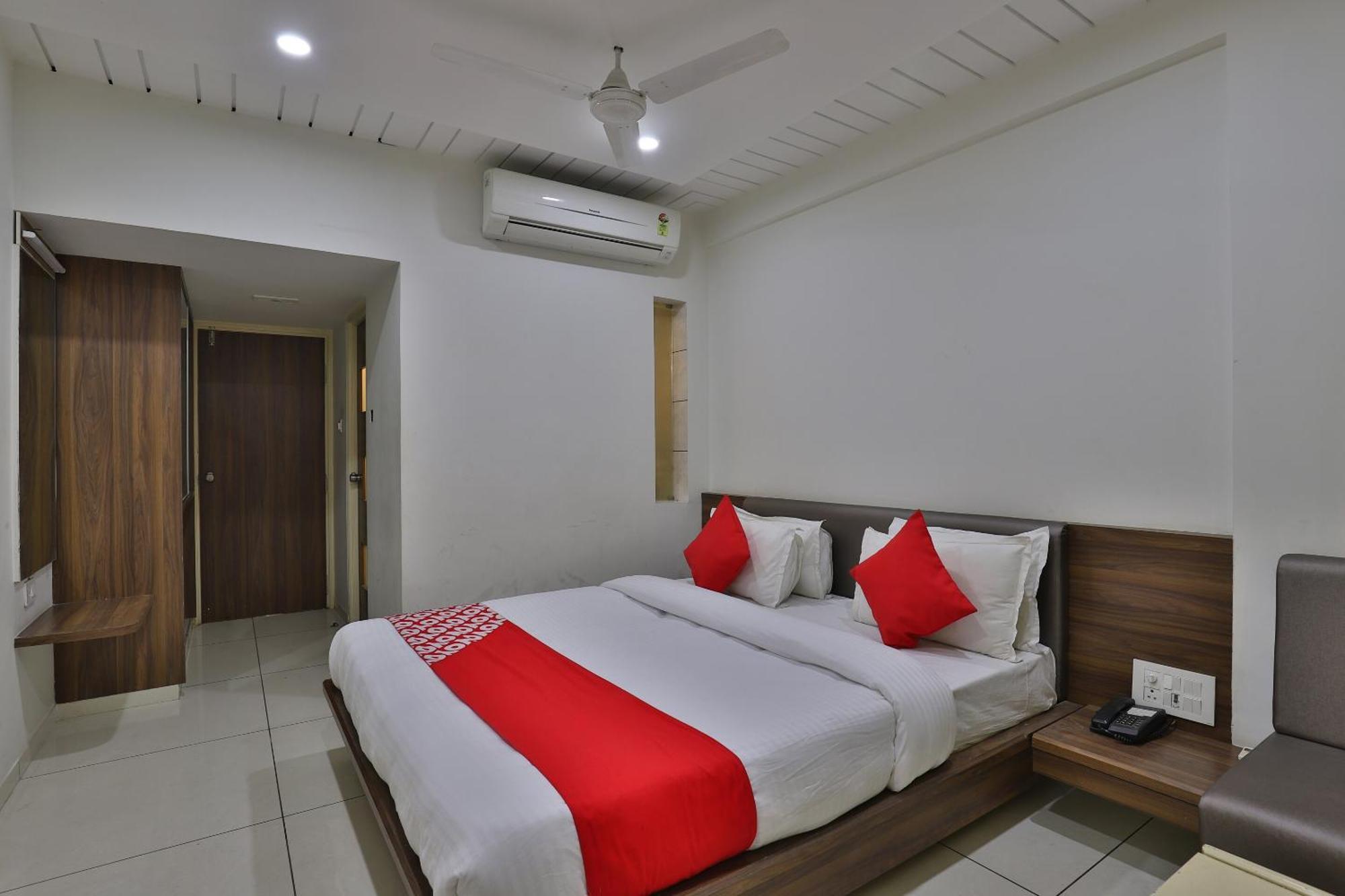 Hotel Panchsheel Vadodara Exterior foto