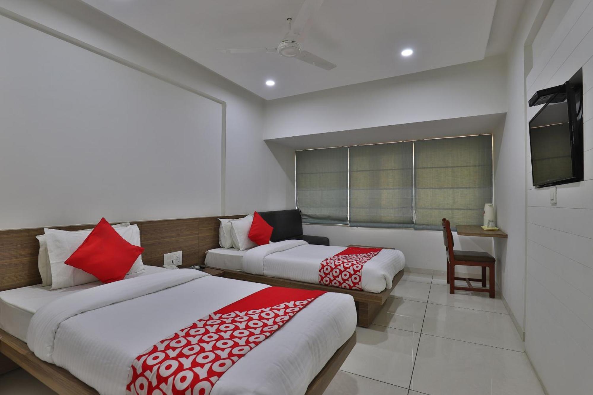 Hotel Panchsheel Vadodara Exterior foto