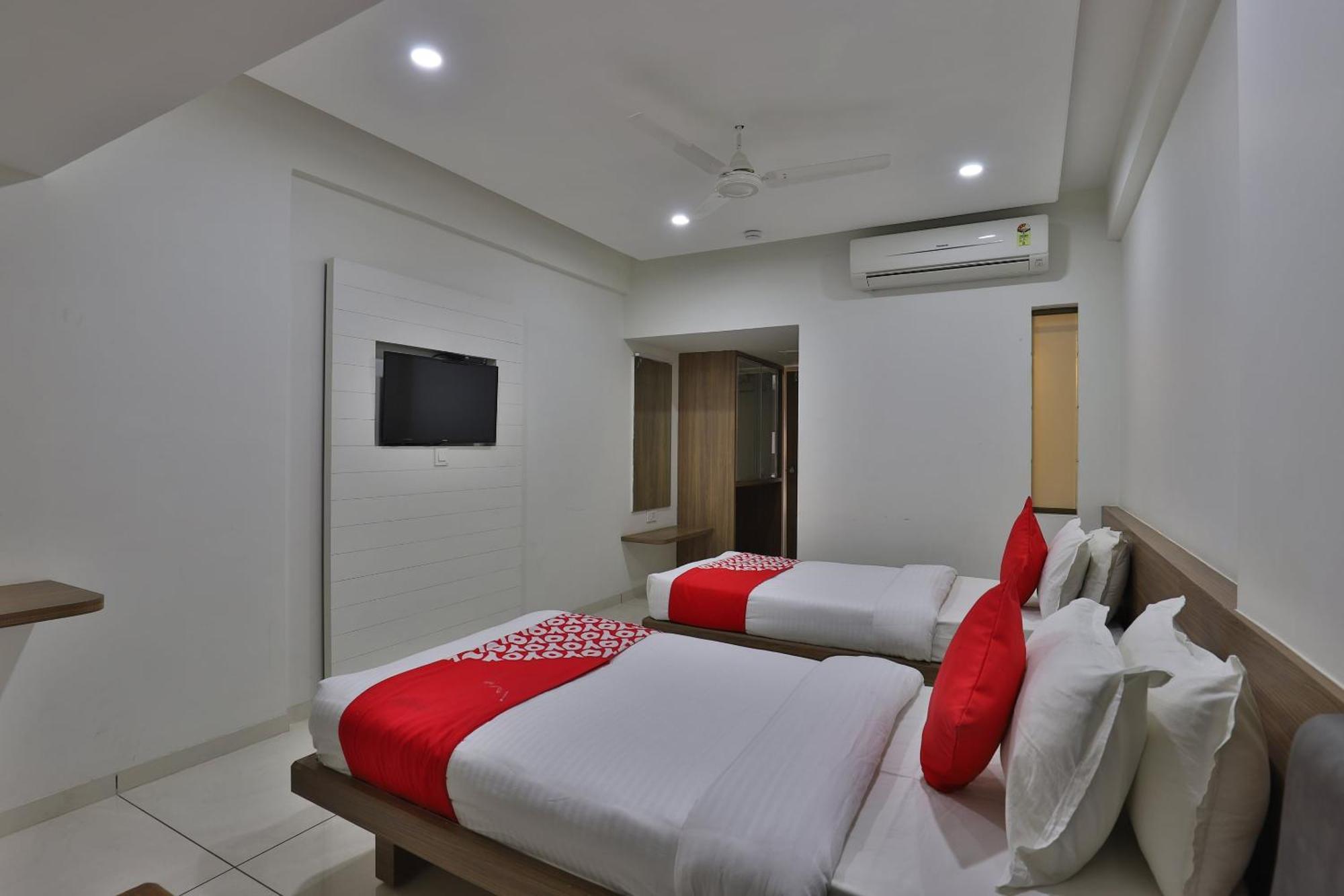 Hotel Panchsheel Vadodara Exterior foto