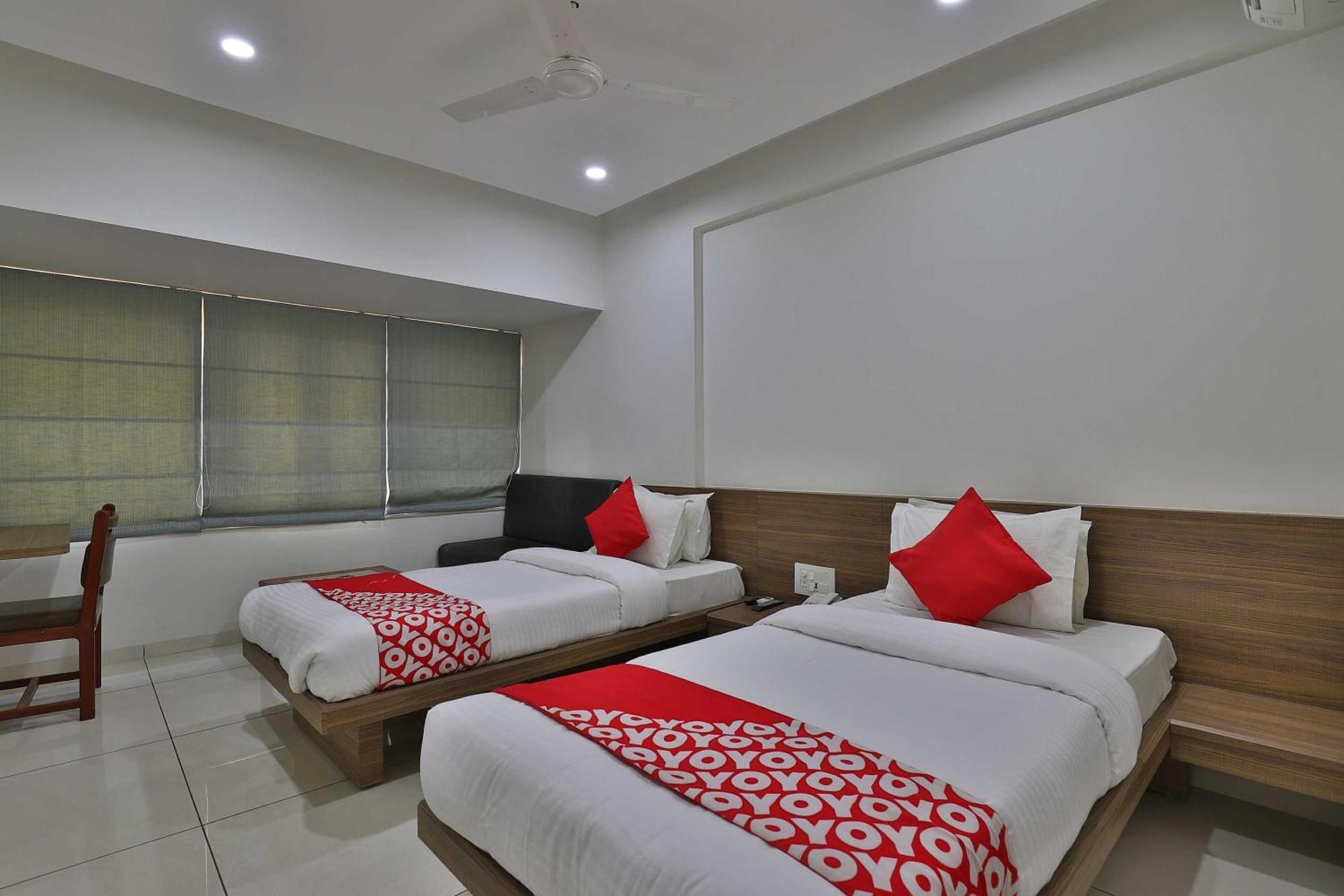 Hotel Panchsheel Vadodara Exterior foto